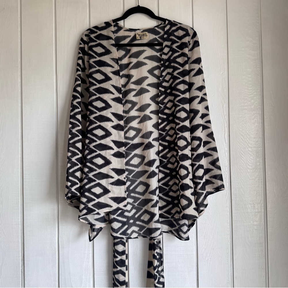 Show me your Mumu Flare Sleeve Cardigan - Picture 4 of 5